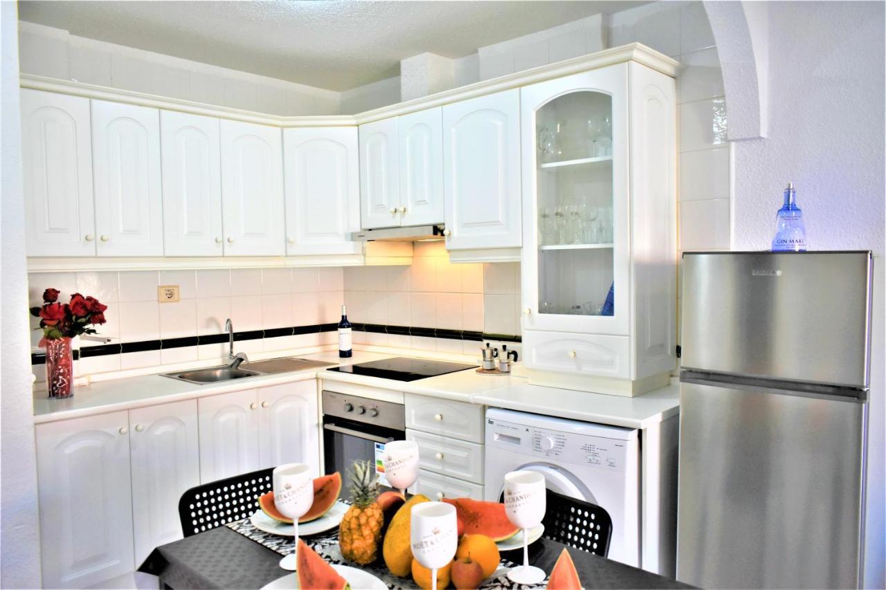 Cozy Apartment Tenerife South Wifi & Pool 코스타델실렌시오 외부 사진